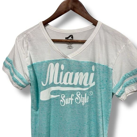 Surf Style Women's Miami Graphic V Neck T Shirt Blue White Size M‎ 19 x 26 - Picture 3 of 4